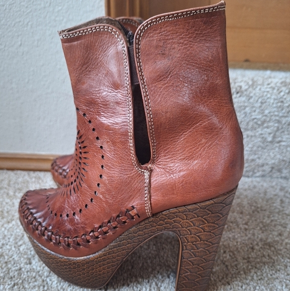 Marengo Womens Leather Mexican Zip Heeled Platform Artisan Booties Size 6.5 - Picture 2 of 9